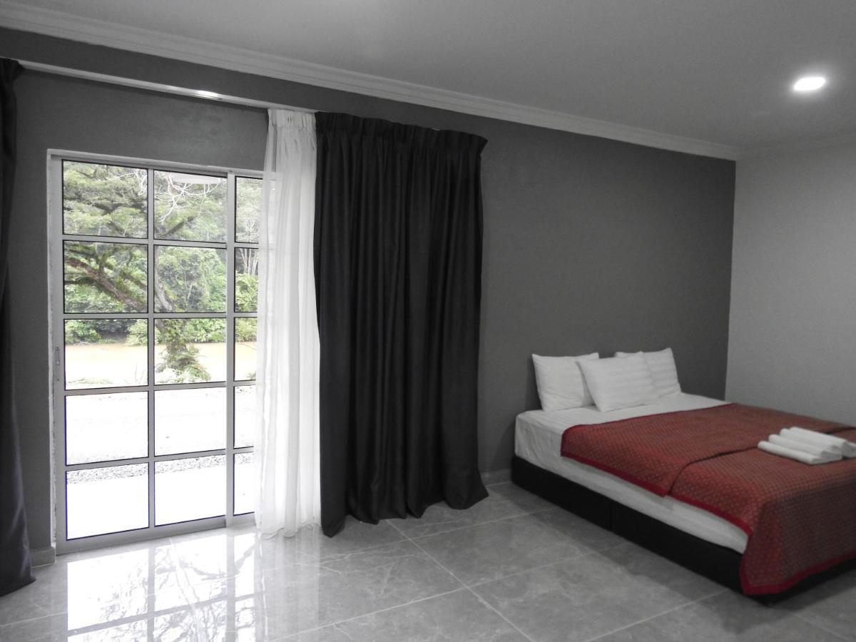 Tebing Guest House Taman Negara Malaysia กัวลาทาฮัน ภายนอก รูปภาพ
