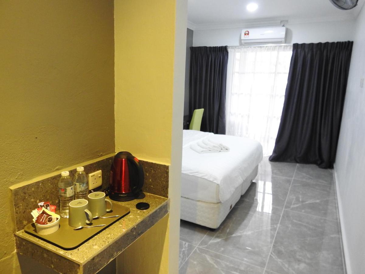 Tebing Guest House Taman Negara Malaysia กัวลาทาฮัน ภายนอก รูปภาพ