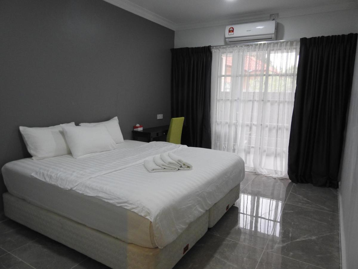 Tebing Guest House Taman Negara Malaysia กัวลาทาฮัน ภายนอก รูปภาพ