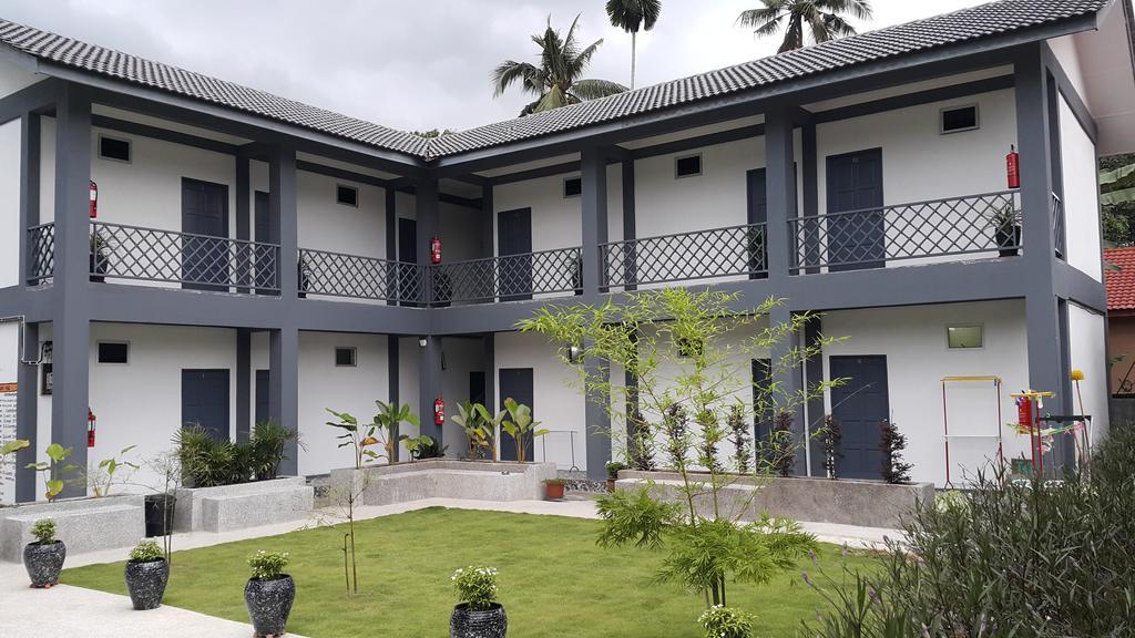 Tebing Guest House Taman Negara Malaysia กัวลาทาฮัน ภายนอก รูปภาพ