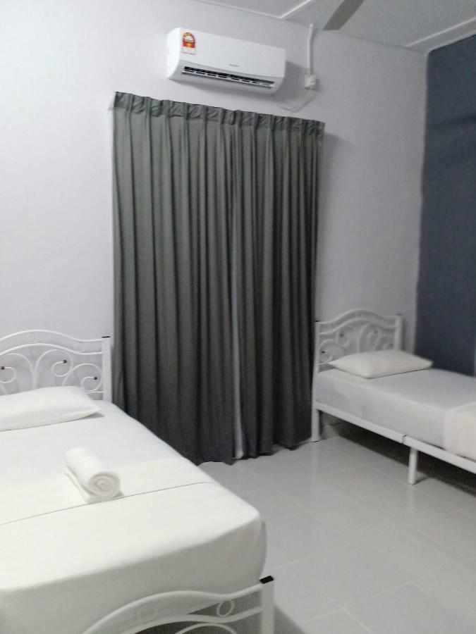Tebing Guest House Taman Negara Malaysia กัวลาทาฮัน ภายนอก รูปภาพ