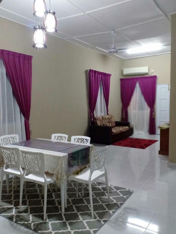 Tebing Guest House Taman Negara Malaysia กัวลาทาฮัน ภายนอก รูปภาพ