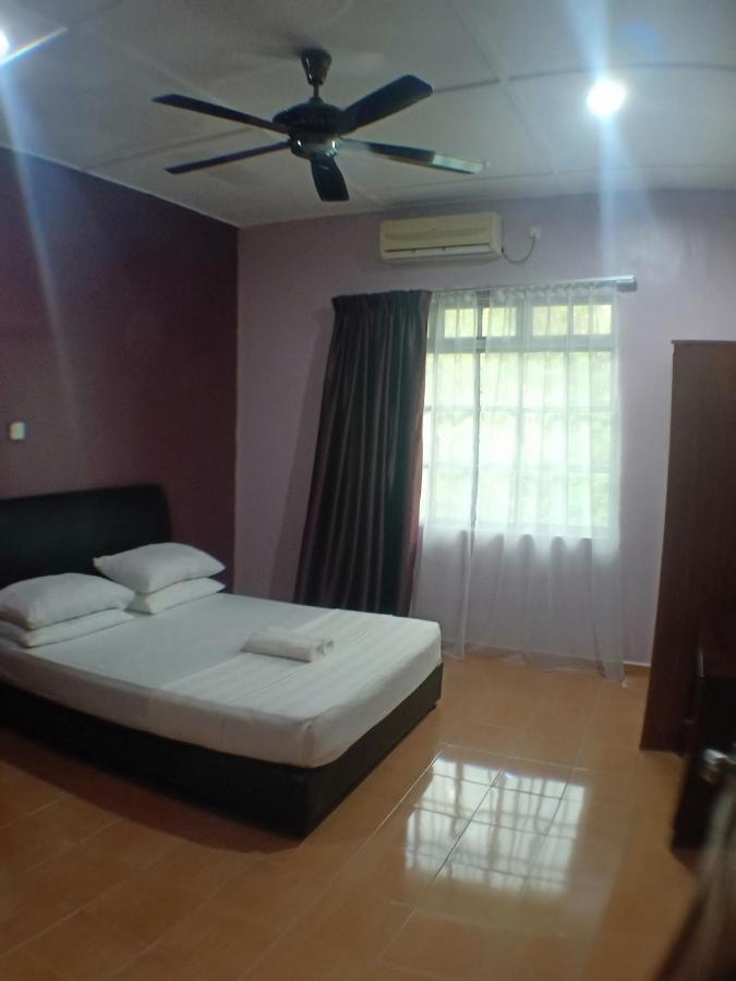 Tebing Guest House Taman Negara Malaysia กัวลาทาฮัน ภายนอก รูปภาพ