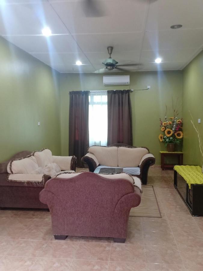 Tebing Guest House Taman Negara Malaysia กัวลาทาฮัน ภายนอก รูปภาพ